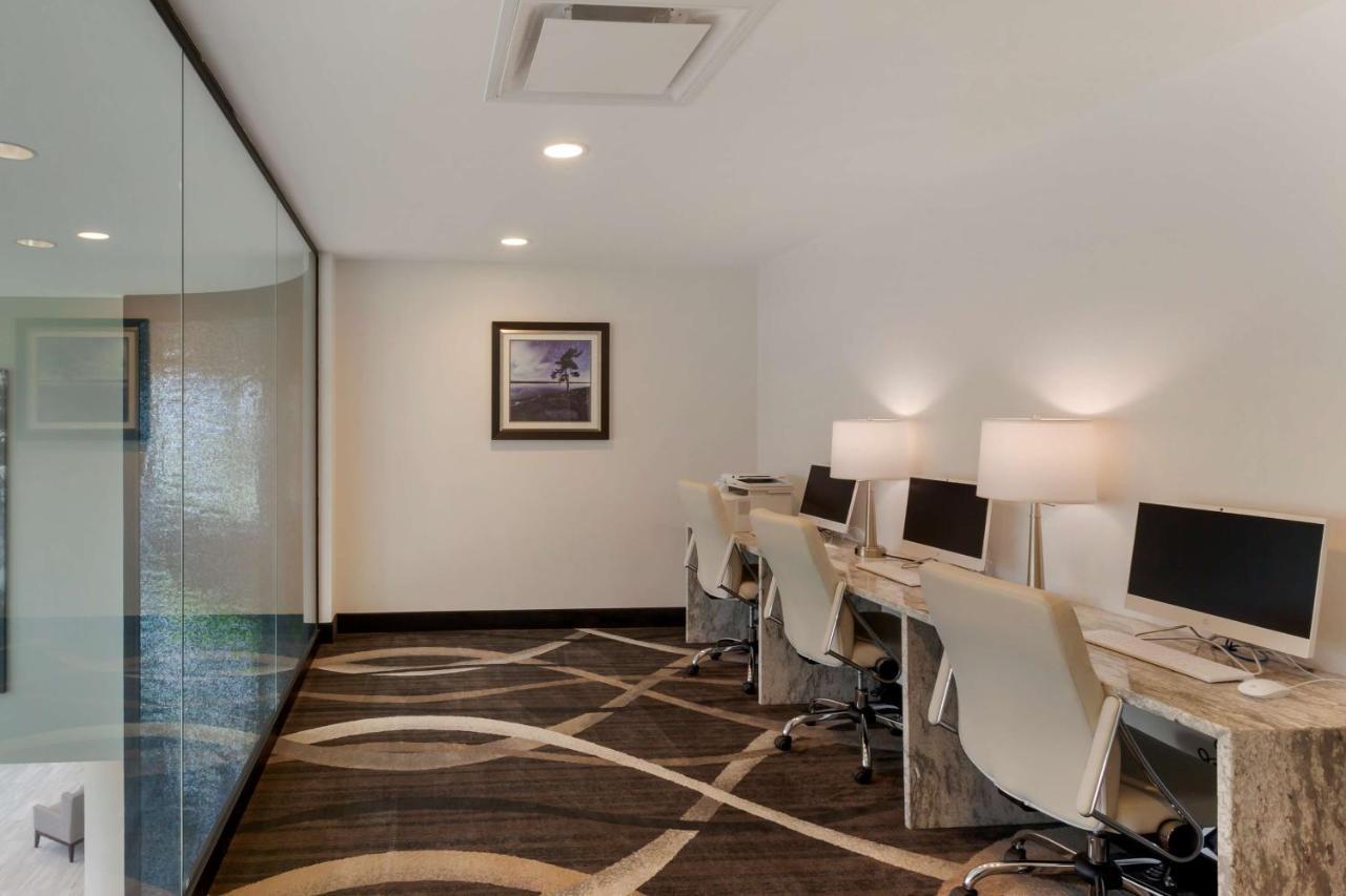 Best Western Premier Northwood Hotel تيمينز المظهر الخارجي الصورة